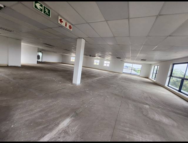 275M² OFFICE TO LET IN HALFWAY GARDENS